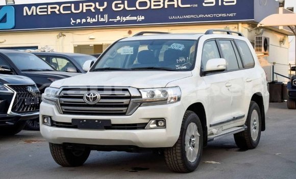 Buy Import Toyota Land Cruiser White Car in Import - Dubai in Andijon Buy Import Toyota Land Cruiser White Car in Import - Dubai in Andijon