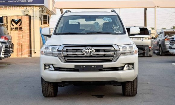 Buy Import Toyota Land Cruiser White Car in Import - Dubai in Andijon Buy Import Toyota Land Cruiser White Car in Import - Dubai in Andijon