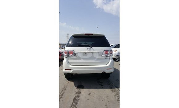 Buy Import Toyota Fortuner White Car in Import - Dubai in Andijon Buy Import Toyota Fortuner White Car in Import - Dubai in Andijon