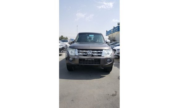 Buy Import Mitsubishi Pajero Brown Car in Import - Dubai in Andijon Buy Import Mitsubishi Pajero Brown Car in Import - Dubai in Andijon