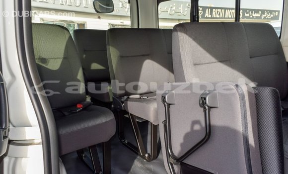 Buy Import Toyota Hiace White Car in Import - Dubai in Andijon Buy Import Toyota Hiace White Car in Import - Dubai in Andijon