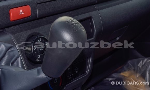 Buy Import Toyota Hiace White Car in Import - Dubai in Andijon Buy Import Toyota Hiace White Car in Import - Dubai in Andijon