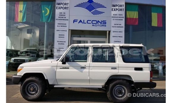 Buy Import Toyota Land Cruiser White Car in Import - Dubai in Andijon Buy Import Toyota Land Cruiser White Car in Import - Dubai in Andijon