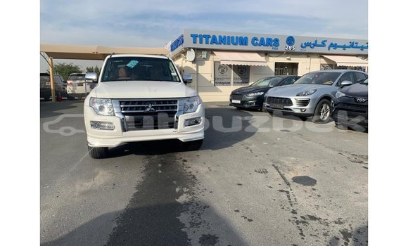 Buy Import Mitsubishi Pajero White Car in Import - Dubai in Andijon Buy Import Mitsubishi Pajero White Car in Import - Dubai in Andijon