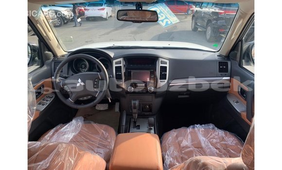 Buy Import Mitsubishi Pajero White Car in Import - Dubai in Andijon Buy Import Mitsubishi Pajero White Car in Import - Dubai in Andijon