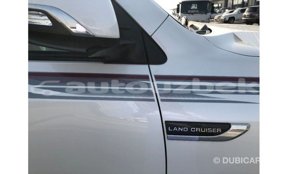 Buy Import Toyota Land Cruiser White Car in Import - Dubai in Andijon Buy Import Toyota Land Cruiser White Car in Import - Dubai in Andijon