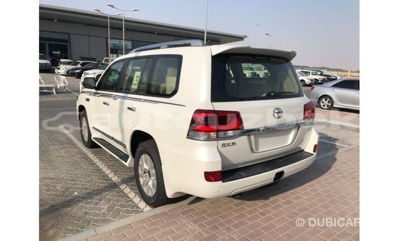 Buy Import Toyota Land Cruiser White Car in Import - Dubai in Andijon Buy Import Toyota Land Cruiser White Car in Import - Dubai in Andijon