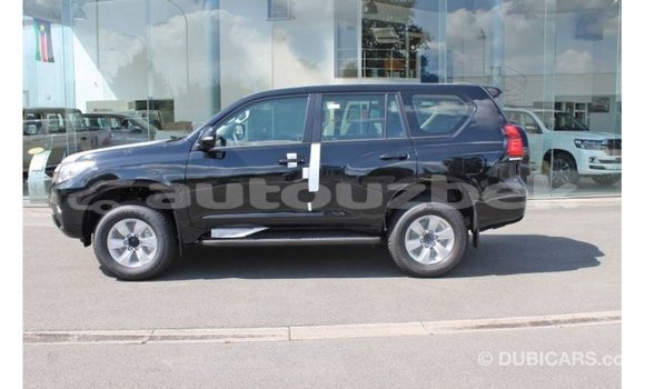 Buy Import Toyota Hilux Black Car in Import - Dubai in Andijon Buy Import Toyota Hilux Black Car in Import - Dubai in Andijon