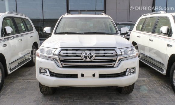 Buy Import Toyota Land Cruiser White Car in Import - Dubai in Andijon Buy Import Toyota Land Cruiser White Car in Import - Dubai in Andijon
