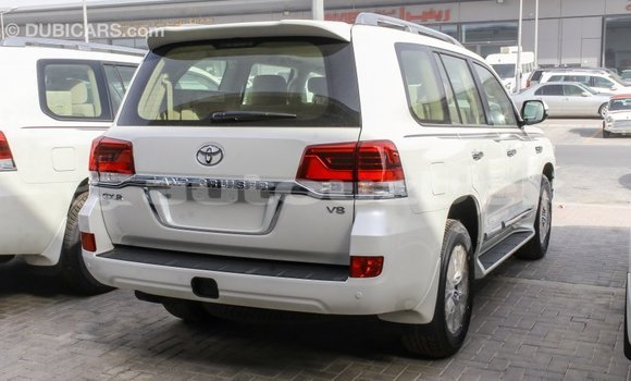 Buy Import Toyota Land Cruiser White Car in Import - Dubai in Andijon Buy Import Toyota Land Cruiser White Car in Import - Dubai in Andijon
