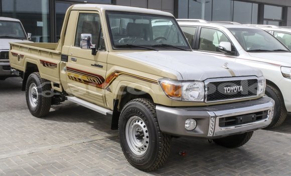 Buy Import Toyota Land Cruiser Beige Car in Import - Dubai in Andijon Buy Import Toyota Land Cruiser Beige Car in Import - Dubai in Andijon