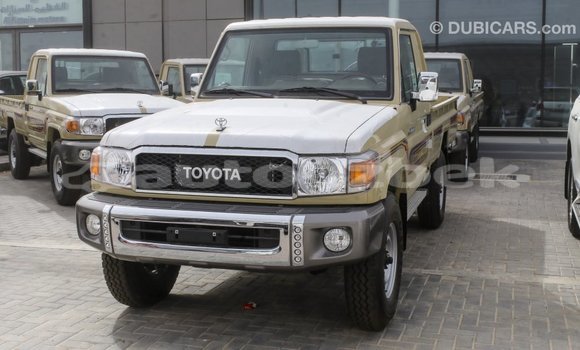Buy Import Toyota Land Cruiser Beige Car in Import - Dubai in Andijon Buy Import Toyota Land Cruiser Beige Car in Import - Dubai in Andijon