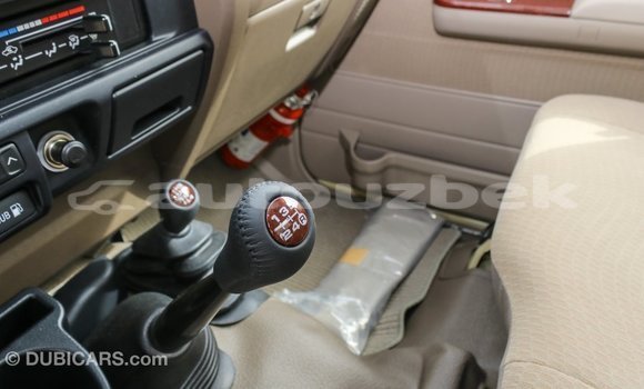 Buy Import Toyota Land Cruiser Beige Car in Import - Dubai in Andijon Buy Import Toyota Land Cruiser Beige Car in Import - Dubai in Andijon