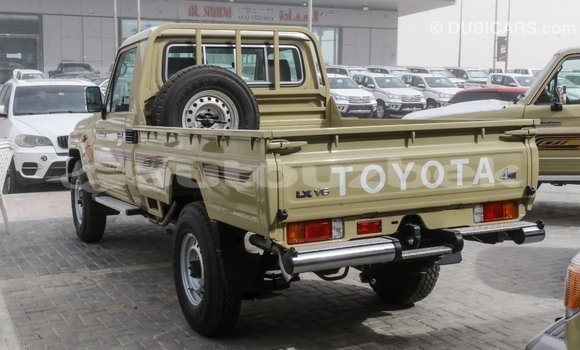 Buy Import Toyota Land Cruiser Beige Car in Import - Dubai in Andijon Buy Import Toyota Land Cruiser Beige Car in Import - Dubai in Andijon