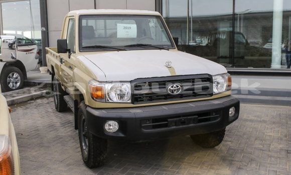 Buy Import Toyota Land Cruiser Beige Car in Import - Dubai in Andijon Buy Import Toyota Land Cruiser Beige Car in Import - Dubai in Andijon