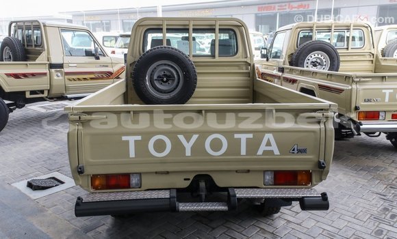 Buy Import Toyota Land Cruiser Beige Car in Import - Dubai in Andijon Buy Import Toyota Land Cruiser Beige Car in Import - Dubai in Andijon