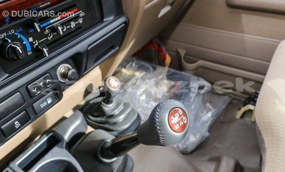 Buy Import Toyota Land Cruiser Beige Car in Import - Dubai in Andijon Buy Import Toyota Land Cruiser Beige Car in Import - Dubai in Andijon