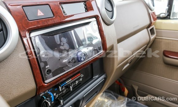 Buy Import Toyota Land Cruiser Beige Car in Import - Dubai in Andijon Buy Import Toyota Land Cruiser Beige Car in Import - Dubai in Andijon