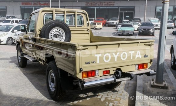 Buy Import Toyota Land Cruiser Beige Car in Import - Dubai in Andijon Buy Import Toyota Land Cruiser Beige Car in Import - Dubai in Andijon