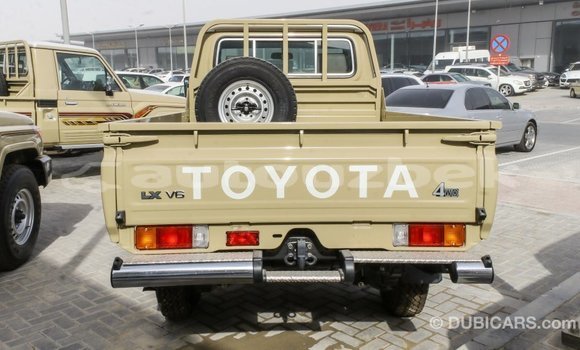 Buy Import Toyota Land Cruiser Beige Car in Import - Dubai in Andijon Buy Import Toyota Land Cruiser Beige Car in Import - Dubai in Andijon