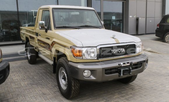 Buy Import Toyota Land Cruiser Beige Car in Import - Dubai in Andijon Buy Import Toyota Land Cruiser Beige Car in Import - Dubai in Andijon