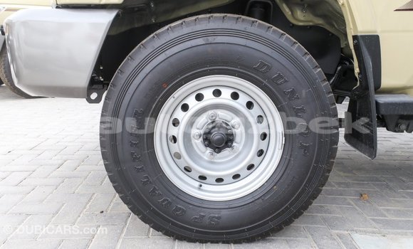 Buy Import Toyota Land Cruiser Beige Car in Import - Dubai in Andijon Buy Import Toyota Land Cruiser Beige Car in Import - Dubai in Andijon