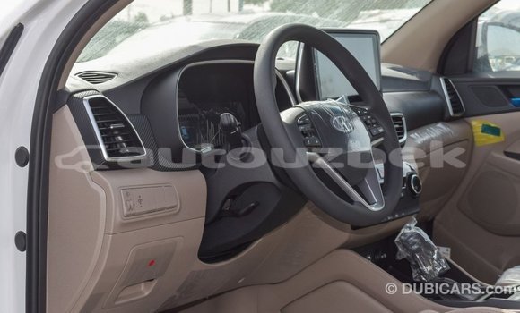Buy Import Hyundai Tucson White Car in Import - Dubai in Andijon Buy Import Hyundai Tucson White Car in Import - Dubai in Andijon