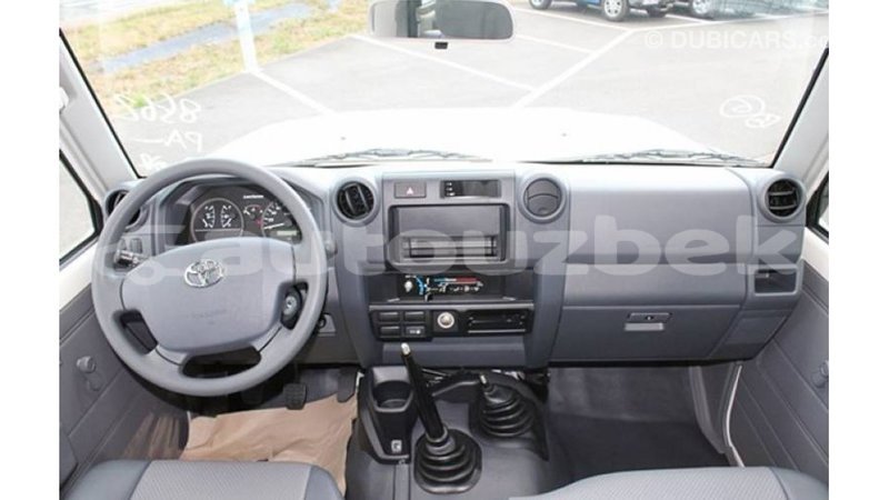 Big with watermark toyota land cruiser andijon import dubai 2871
