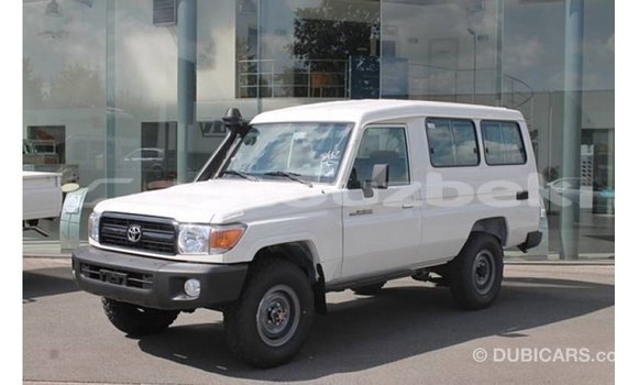 Buy Import Toyota Land Cruiser White Car in Import - Dubai in Andijon Buy Import Toyota Land Cruiser White Car in Import - Dubai in Andijon