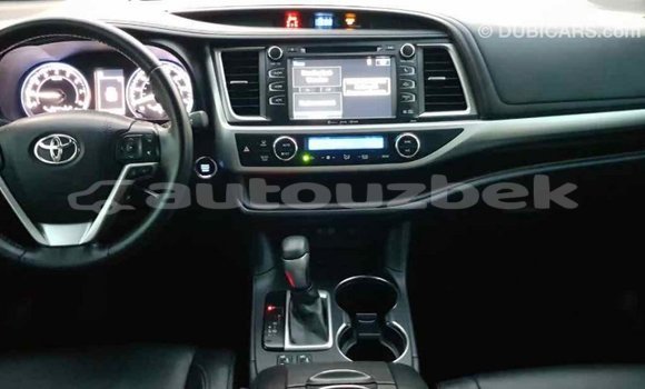 Buy Import Toyota Highlander Other Car in Import - Dubai in Andijon Buy Import Toyota Highlander Other Car in Import - Dubai in Andijon