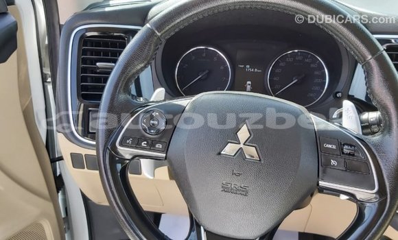 Buy Import Mitsubishi Outlander White Car in Import - Dubai in Andijon Buy Import Mitsubishi Outlander White Car in Import - Dubai in Andijon