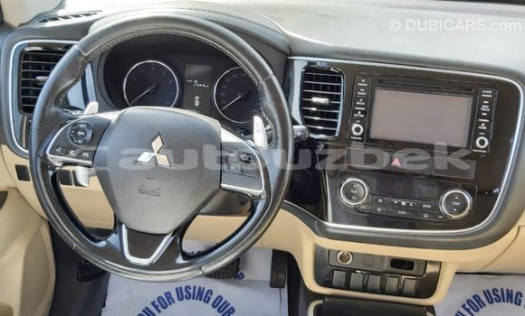 Buy Import Mitsubishi Outlander White Car in Import - Dubai in Andijon Buy Import Mitsubishi Outlander White Car in Import - Dubai in Andijon
