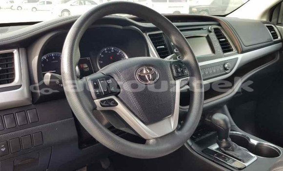 Buy Import Toyota Highlander Brown Car in Import - Dubai in Andijon Buy Import Toyota Highlander Brown Car in Import - Dubai in Andijon