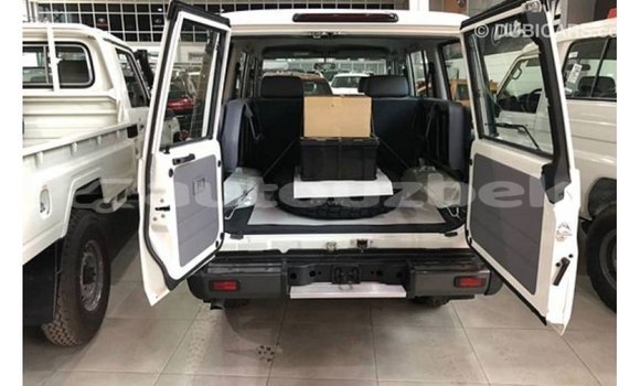 Buy Import Toyota Land Cruiser White Car in Import - Dubai in Andijon Buy Import Toyota Land Cruiser White Car in Import - Dubai in Andijon