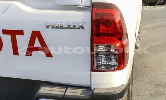 Buy Import Toyota Hilux White Car in Import - Dubai in Andijon Buy Import Toyota Hilux White Car in Import - Dubai in Andijon
