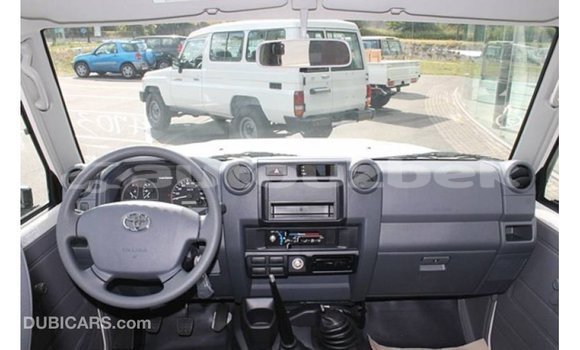 Buy Import Toyota Land Cruiser White Car in Import - Dubai in Andijon Buy Import Toyota Land Cruiser White Car in Import - Dubai in Andijon
