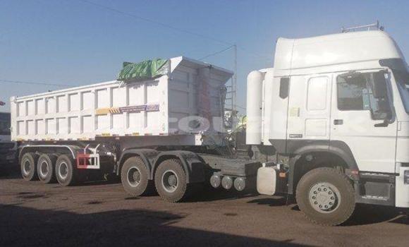 Buy New Caterpillar 120 White Truck in Tashkent in Toskent