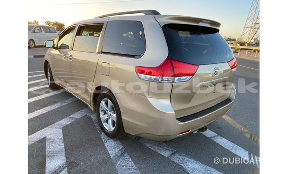 Buy Import Toyota Sienna Other Car in Import - Dubai in Andijon Buy Import Toyota Sienna Other Car in Import - Dubai in Andijon
