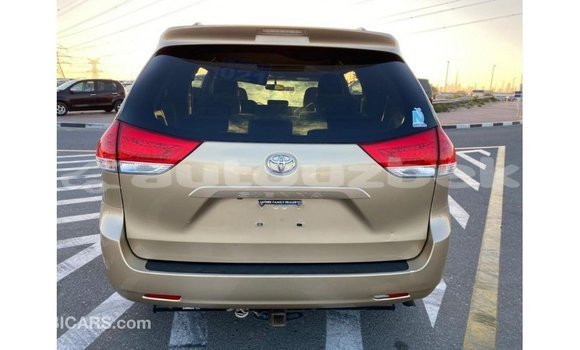 Buy Import Toyota Sienna Other Car in Import - Dubai in Andijon Buy Import Toyota Sienna Other Car in Import - Dubai in Andijon