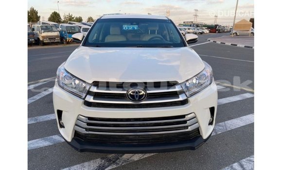 Buy Import Toyota Highlander White Car in Import - Dubai in Andijon Buy Import Toyota Highlander White Car in Import - Dubai in Andijon