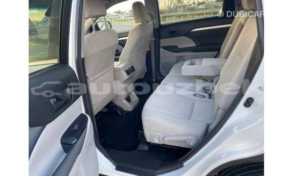 Buy Import Toyota Highlander White Car in Import - Dubai in Andijon Buy Import Toyota Highlander White Car in Import - Dubai in Andijon