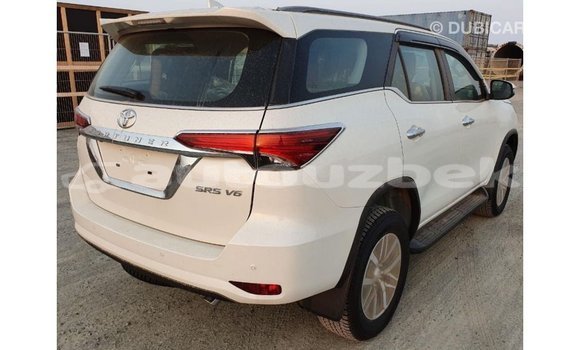 Buy Import Toyota Fortuner White Car in Import - Dubai in Andijon Buy Import Toyota Fortuner White Car in Import - Dubai in Andijon