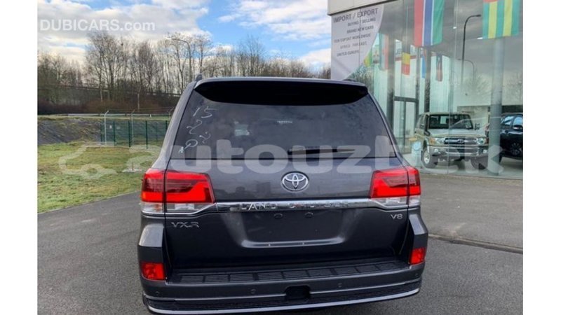 Big with watermark toyota land cruiser andijon import dubai 2944