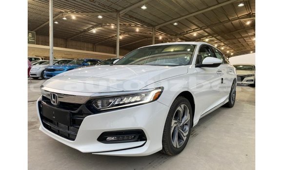 Buy Import Honda Accord White Car in Import - Dubai in Andijon