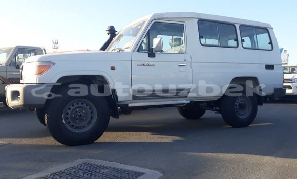 Buy Import Toyota Land Cruiser White Car in Import - Dubai in Andijon Buy Import Toyota Land Cruiser White Car in Import - Dubai in Andijon