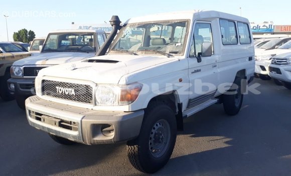 Buy Import Toyota Land Cruiser White Car in Import - Dubai in Andijon Buy Import Toyota Land Cruiser White Car in Import - Dubai in Andijon