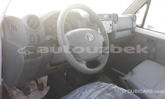 Buy Import Toyota Land Cruiser White Car in Import - Dubai in Andijon Buy Import Toyota Land Cruiser White Car in Import - Dubai in Andijon
