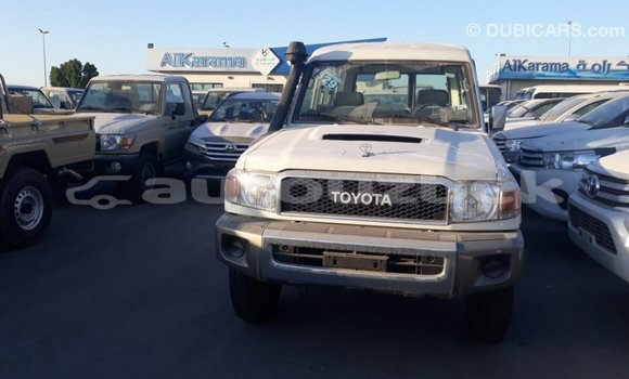 Buy Import Toyota Land Cruiser White Car in Import - Dubai in Andijon Buy Import Toyota Land Cruiser White Car in Import - Dubai in Andijon