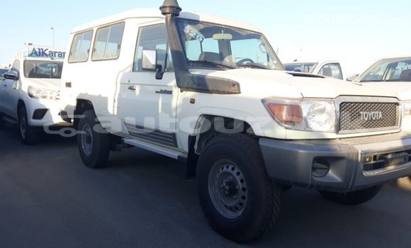 Buy Import Toyota Land Cruiser White Car in Import - Dubai in Andijon Buy Import Toyota Land Cruiser White Car in Import - Dubai in Andijon