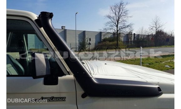 Buy Import Toyota Land Cruiser White Car in Import - Dubai in Andijon Buy Import Toyota Land Cruiser White Car in Import - Dubai in Andijon